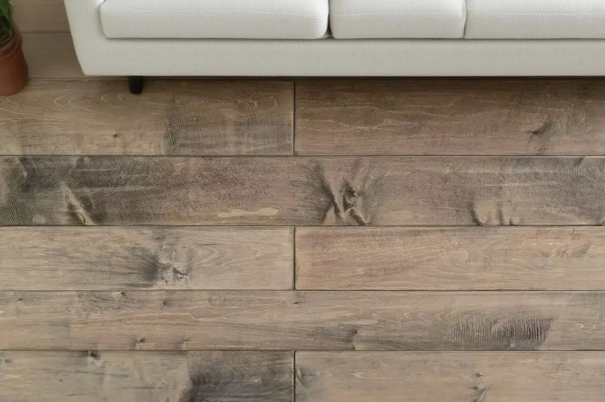 Oak Handcrafted Antique-Style Flooring Oak Handcrafted Antique-Style Flooring